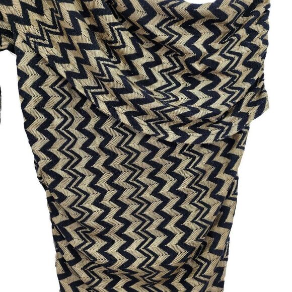 Arden B One Shoulder Mini Bodycon Dress S Black Gold Chevron Knit Overlay - Picture 8 of 9